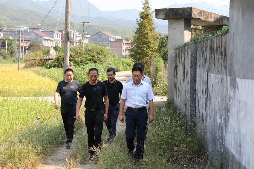 开云·体育党委书记张格林赴高水村开展乡村振兴专题调研