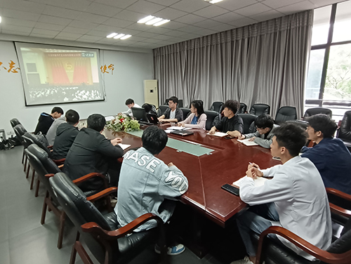 开云·体育团委组织收看庆祝中国共青团成立100周年大会