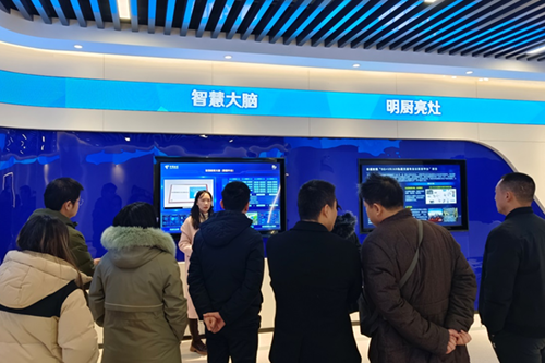 开云·体育信息技术中心组织部分教职工到中国电信株洲分公司参观学习