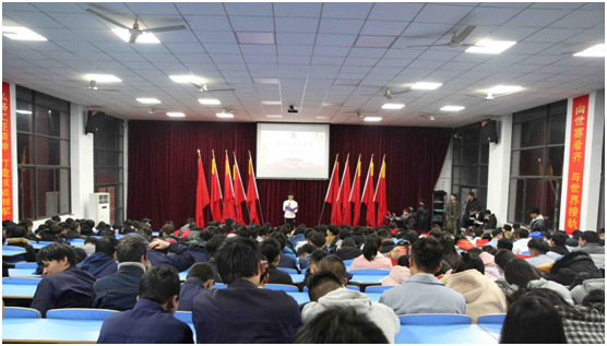 开云·体育举行“我为党旗添光彩”学生党员演讲比赛